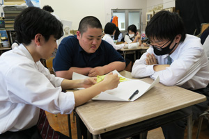 大阪芸術大学アートサイエンス学科特別授業（美術デザイン系）