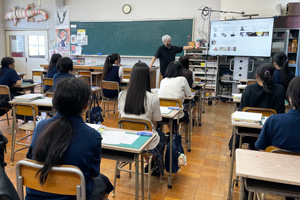 京都芸術大学特別授業（美術デザイン系２年・美術部１年）