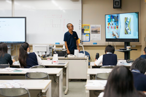 成安造形大学出張授業（美術デザイン系・観光系 ２年生）