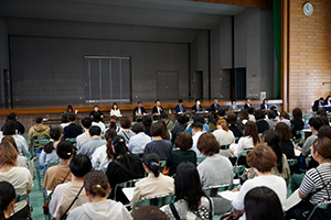 総会の様子